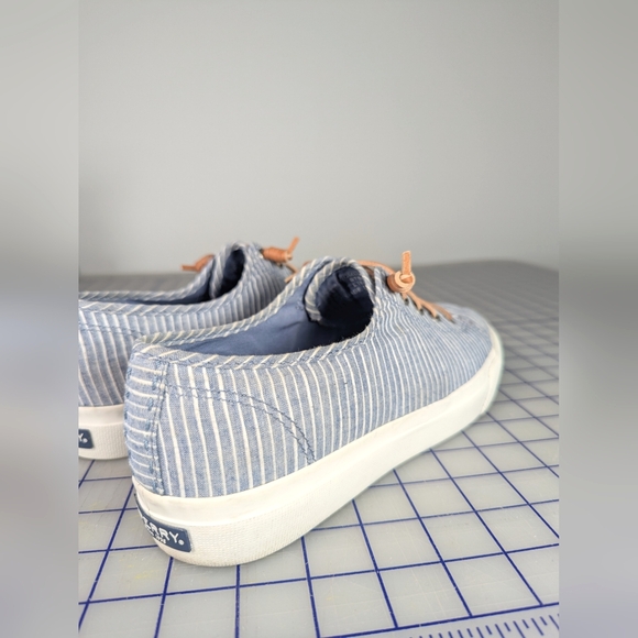 Sperry Striped Blue & White Sneakers – Women’s 9.5, Leather Laces - Picture 11 of 16